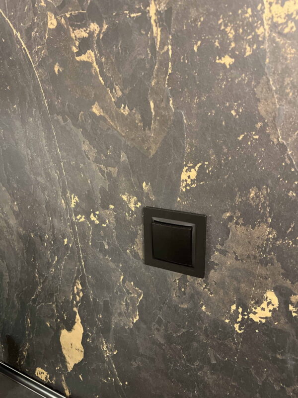 Кам'яний шпон Black Slate Gold 122x61x0,2 см