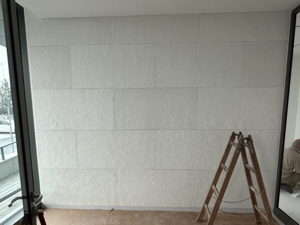 Кам'яний шпон White Quartz 122x244x0,2 см